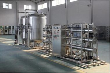 SS304/SS316物質的な産業飲料水の浄化システムは構造を密集させます